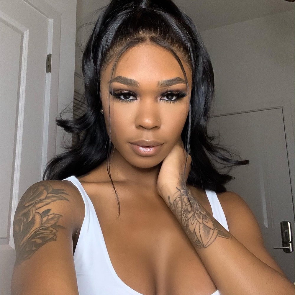 Meet your Posher, Tori